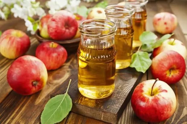 Face Benefits of Apple Cider Vinegar