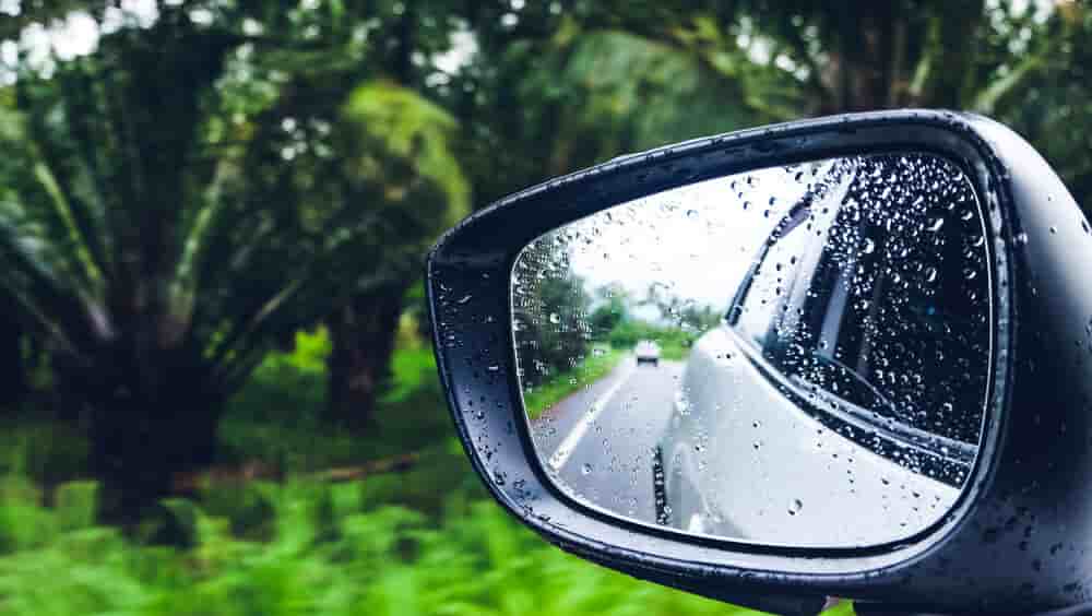 Take Care To Keep And Adjust Your Exterior Mirrors Clean